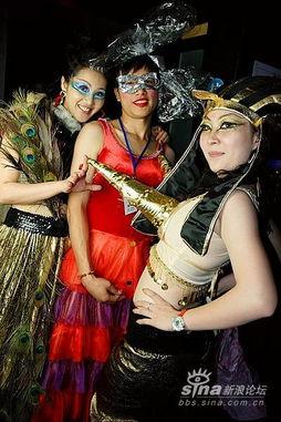 搞笑化妆舞视频,笑翻全场！搞笑化妆舞视频大盘点