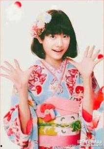 易烊千玺扮女装照片,网友直呼“美到不敢认”