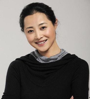 许璐艳个人资料,才华横溢的年轻艺术家，艺术与人生的完美融合