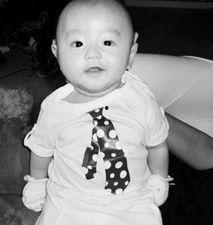 明星小孩搞笑图片,明星小孩的童真魅力