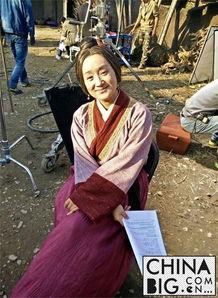 演员杨昆个人资料,从喜剧女神到实力派演员的华丽蜕变